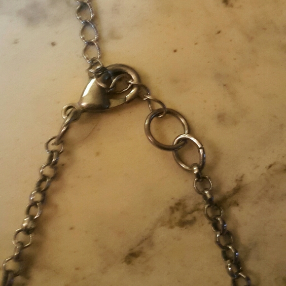 Beautiful black stone statement necklace - Picture 2 of 3